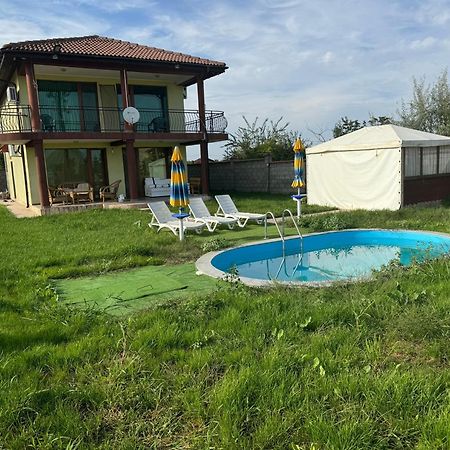 Villa Sunray Топола Екстер'єр фото