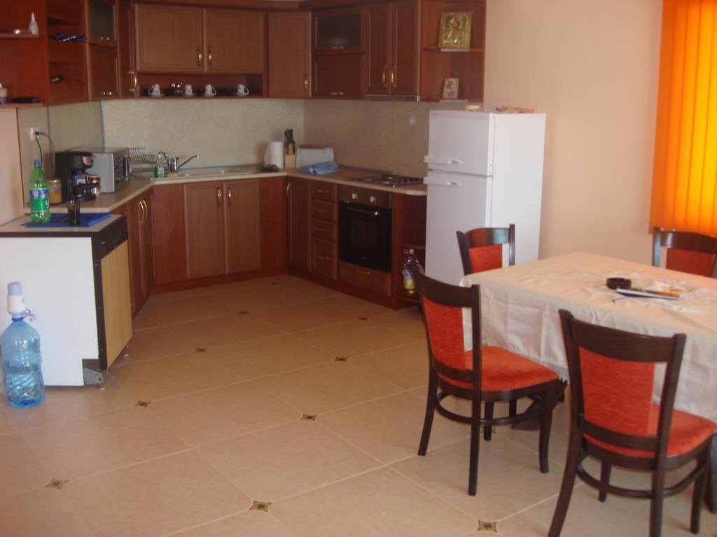 Villa Sunray Топола Екстер'єр фото