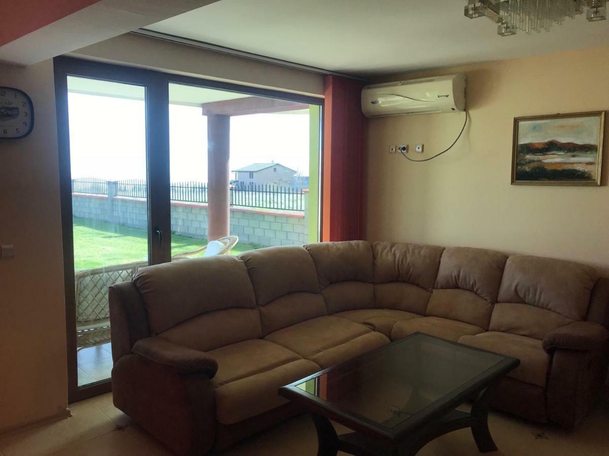 Villa Sunray Топола Екстер'єр фото